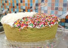 Bolu sendiri adalah kue yang mempunyai tekstur lembut serta mempunyai rasa yang manis. Resep Bolu Pandan Anti Gagal Super Lembut Radea