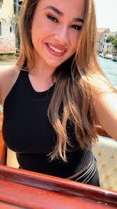 Abigail Foster's Instagram, Twitter & Facebook