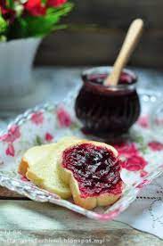 在bukit tinggi很顺手的买了一公斤的洛神花 因为实在是太新鲜太美了 忍不住 所以就买了 mini cheesecake desserts recipes