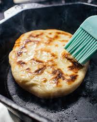 No Yeast Cheesy Naan Bread I Am A Food Blog Recipe In 2020 Food Naan Bread Naan Bread Recipe No Yogurt