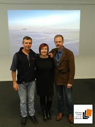 Dixie dansercoer is a belgian explorer, endurance athlete and photographer. Dixie Dansercoer Bezoekt Atheneum Geraardsbergen Persregiodender Be