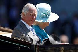 Pour le prince de Galles, devenu Charles III, le défi de succéder à  Elizabeth II sans décevoir
