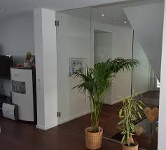 Auch für den bereich zwischen küche und wohnraum ist eine funktionale glastür genau richtig. Glasinnenausbau Fur Kuche Flur Wohnzimmer Glas Hetterich