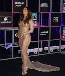 Anitta rouba a cena com modelito nude no Prêmio Multishow | Diversão | O Dia