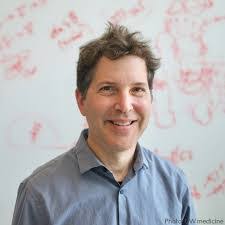 Aaron Chamberlain's Instagram, Twitter & Facebook