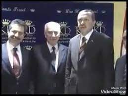 أردوغان يزور قبر أربكان في إسطنبول (فيديو) أردوغان يحيي ذكرى وفاة تورغوت أوزال. Ø§Ø±Ø¯ÙˆØºØ§Ù† ÙŠØ²ÙˆØ± Ù‚Ø¨Ø± Ù…Ø¤Ø³Ø³ Ø§Ù„ØµÙ‡ÙŠÙˆÙ†ÙŠØ© ØªÙŠÙˆØ¯ÙˆØ± Ù‡Ø±ØªØ²Ù„ ÙˆÙŠØ¶Ø¹ Ø§ÙƒÙ„ÙŠÙ„ Ø²Ù‡ÙˆØ± Ø¹Ù„Ù‰ Ù‚Ø¨Ø±Ù‡ Youtube