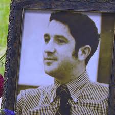Eric's Heroes: Former students pay respects to the teacher who lived in  solitude