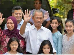 Maybe you would like to learn more about one of these? Malaysia S Mahathir Out As Pm As Rival Wins Power Asia Gulf News