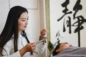 Limpieza De Oidos Patrimonio Cultural Inmaterial De Chongqing China America Del Norte Xinhua Espanol