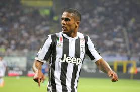 L'affare si preannuncia chiaramente complesso, e non solo per il tempo che stringe prima della chiusura del mercato. Bayern Munich Douglas Costa Will Permanently Join Juventus