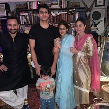 Sara Ali Khan Saraalikhan95 Instagram Photos And Videos Kareena Kapoor Khan Kareena Kapoor Sara Ali Khan