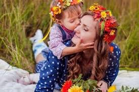 У різних країнах існують різні звичаї святкування дня матері. Bdkvwbbsm9a0gm