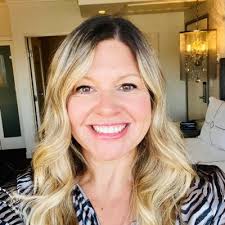 Carrie Patterson (@carriecaz13)