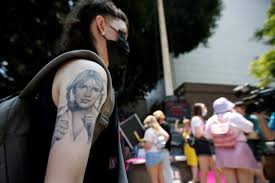 Music video for the album version of britney's (you drive me) crazy jive recordsedit by koojino comercial purposes Their Goal Is To Make Me Feel Like I M Crazy Tearful Britney Spears Tells Court Reuters