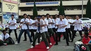 The ministry of education funds cluster schools to create. Gimik Hari Guru Smk Dato Ahmad Said Youtube