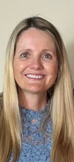 Melanie Stout's Instagram, Twitter & Facebook