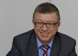 Громадський діяч економіст марафонець політик фінансист. Kozak Obratilsya V Verhovnyj Sud Chtoby Obzhalovat Sankcii Protiv Sebya Klymenko Time