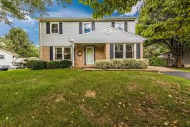 Rich Phillips Of Keller Williams Realty Centre Just Listed 1630 Gibbons Road Point Of Rocks Md 21777 Beauti Outdoor Decor Keller Williams Realty Potomac River