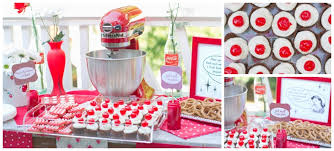 retro 1950's housewife themed bridal