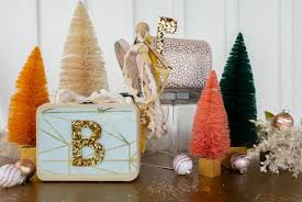 Well you're in luck, because here they come. Turn Dollar Store Holiday Tins Into Cute Gift Boxes With This Easy Diy Makeover Hgtv