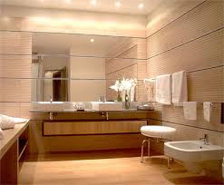 Nach dem duschen oder baden ist ein fußwarmer holzboden unter den füßen wesentlich angenehmer als ein kalter fliesenboden. Holzboden Fur Die Wellness Oase Parkett Im Badezimmer Als Badezimmerboden