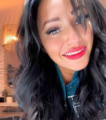 Sharon Ober's Instagram, Twitter & Facebook