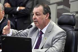 O senador omar aziz (psd) passou a ser investigado pela força tarefa da operação maus caminhos no segundo semestre de 2018, quando o processo que estava no stf (supremo tribunal federal). Omar Aziz Psd Am Radio Senado