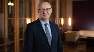 À l'égard de chaque canton adhérent, le présent accord entrera en vigueur à la date de. Start