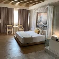 MOTEL OKURA VILLAS & SUITS Que tal moteleros del amor el sabaduki fui a  este recinto de la pasión porque me lo recomendaron mucho, esta cariñoso la  verdad y no me encanto.