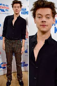 Harry styles talks 2020 tour the little mermaid and watermelon sugar full interview capital. Hampsteadharry Advent Calendar Day 3 At Capital Fm Mr Style Harry Styles Haircut Harry Outfits