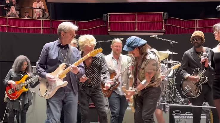 Eric Clapton, Rod Stewart, Ronnie Wood, Kirk Hammett and more close out first Jeff Beck tribute concert with star-studded rendition of Going Down | Guitar World