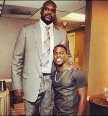 People have varying opinions on how tall kevin hart is. Kevin Hart And Shaquille O Neil Lol A Little Height Difference Kevin Hart Hilarious Laughter