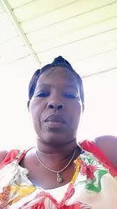 Lynette Root's Instagram, Twitter & Facebook