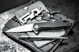 The top 25 best pocket knife brands, including made in the usa pocket knife brands, european brands, collector favorites, and budget when it comes to the best pocket knife brands, it seems like everyone has their favorite. 12 Best Edc Knives Made In The Usa Of 2021 Hiconsumption