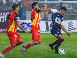 Mejoró pero no alcanzó San Martín sigue sin poder sumar de a tres en el  Torneo Federal "A", de local empató 1 a 1 ante Boca Unidos de Corrientes y  no logró