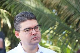 Luciano Nunes confirma Cassandra Moraes como vice