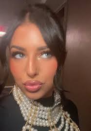 Olivia Huston's Instagram, Twitter & Facebook