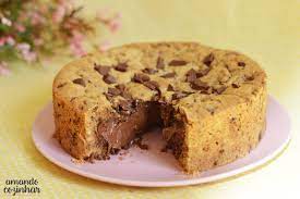 Riempire con la nutella, quindi chiudere con un altro strato di impasto per creare la parte superiore del dolce. Torta Cookie Recheada Com Nutella Amando Cozinhar Receitas Faceis E Rapidas