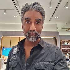 Gerald Hogg's Instagram, Twitter & Facebook