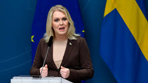 Förslaget om en pandemilag har överlämnats till lagrådet. Regeringen Vill Skynda Pa Pandemilag