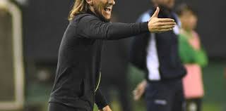 Ganó en el último minuto y es puntero. Se Va Beccacece De Defensa