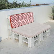 Ma quanti cuscini servono a fare un una marea di tutorial e cartamodelli gratis per creare dei bellissimi cuscini per il divano. Cuscino Spalliera Per Divano Pallet Idrorepellente Colore Rigato Arancio E Bianco