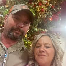 Where to print wedding programs at a budget-friendly price in Starkville?