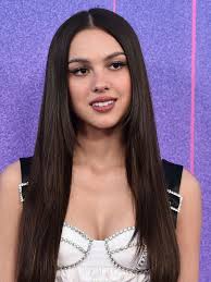 12 Stunning Olivia Rodrigo Hairstyles You Can Recreate