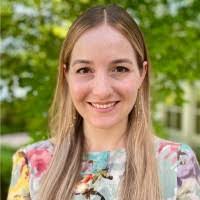 Olivia Tuttle's Instagram, Twitter & Facebook