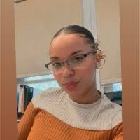 Arlette Martinez's Instagram, Twitter & Facebook