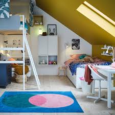 So passt die zierliche schlafmöglichkeit auch in kleine räume, kinderzimmer, jugendzimmer und gästezimmer. Slakt Bettgestell Unterbett Aufbewahrung Weiss Ikea Osterreich