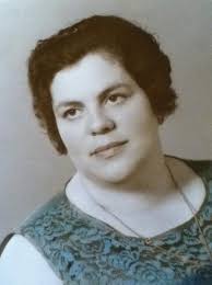 Adelina C. Oliveira, 82