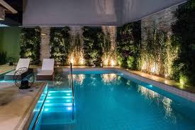 Edelstahl Handlauf Siehe Tipps Und 60 Modelle Mit Fotos Hauser Mit Pool Schwimmbader Hinterhof Schwimmbad Designs