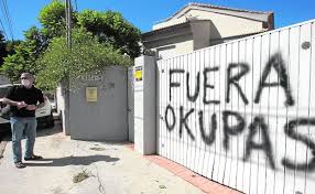 Vecinos y activistas que piden la conservación del inmueble denunciaban la inacción del ayuntamiento de madrid y el banco propietario. Te Busco Casa Okupa Por 400 Euros Las Provincias